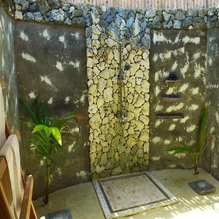 Rasdhoo Island Inn Beachfront Exterior photo